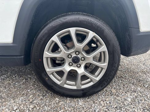 Used 2025 Jeep Compass Limited AWD/4WD image 31