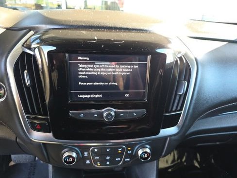 Used 2020 Chevrolet Traverse LS image 29