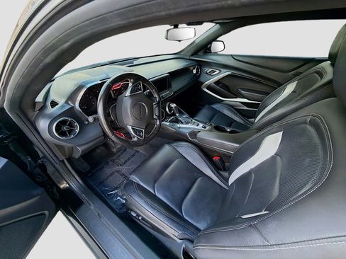 Used 2022 Chevrolet Camaro LT w/ RS Package image 18