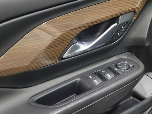 Used 2020 GMC Terrain SLE image 27