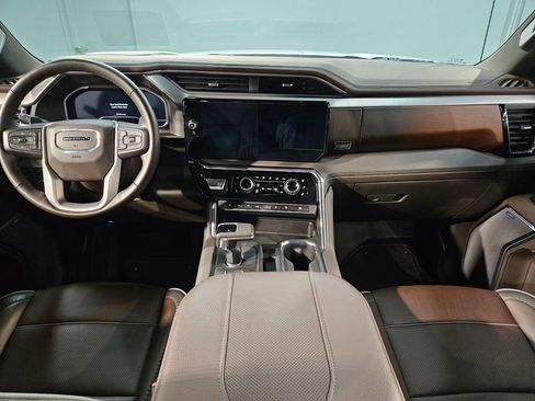 Used 2024 GMC Sierra 1500 Denali w/ Denali Reserve Package image 10