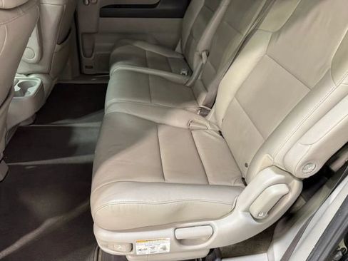 Used 2013 Honda Odyssey Touring Elite image 19