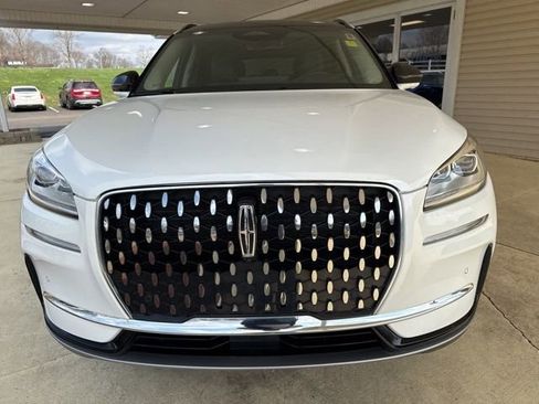 Used 2025 Lincoln Corsair Reserve w/ Equipment Group 202A image 12