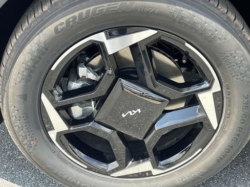 New 2026 Kia Sportage EX w/ EX Panorama Roof Package image 9