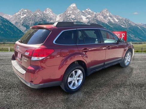 Used 2013 Subaru Outback 2.5i Premium w/ All-Weather Pkg AWD/4WD image 5