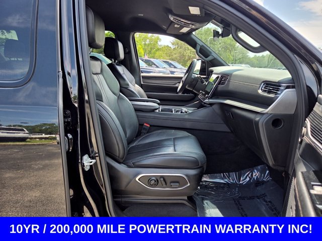 Used 2024 Jeep Wagoneer Series II RWD image 18