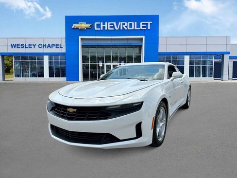 Certified 2021 Chevrolet Camaro LT RWD image 1