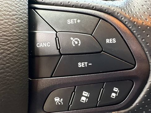 Used 2025 Dodge Durango R/T AWD/4WD image 31