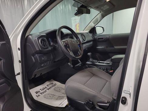 Used 2023 Toyota Tacoma SR image 12