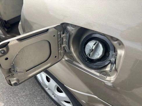 Used 2000 MAZDA Protege DX image 56