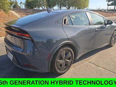 Used 2023 Toyota Prius LE FWD image 32