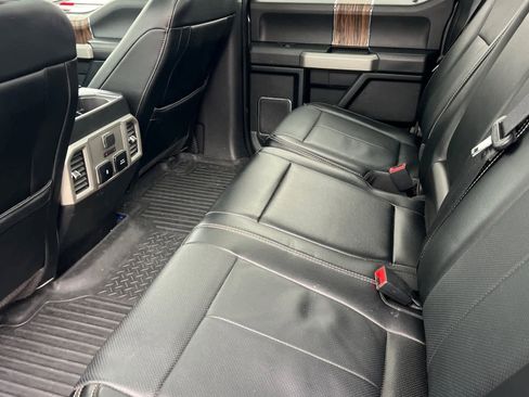 Used 2018 Ford F150 Lariat w/ Equipment Group 502A Luxury image 5