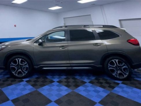 Used 2023 Subaru Ascent Limited w/ Technology Package image 5