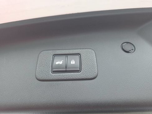 Used 2023 Nissan Armada Platinum w/ Captain's Chairs Package AWD/4WD image 40