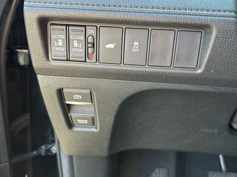 Used 2025 Honda Odyssey Sport-L image 8