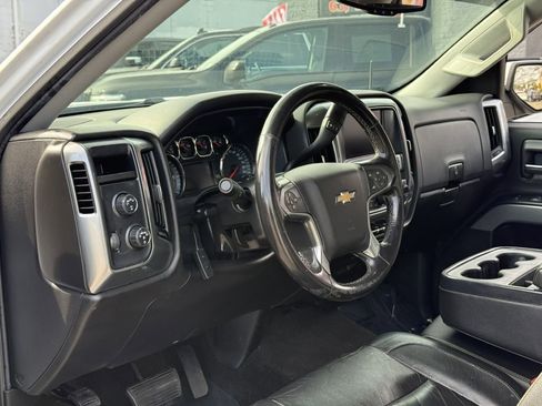 Used 2018 Chevrolet Silverado 1500 LT w/ Rally 2 Edition image 12