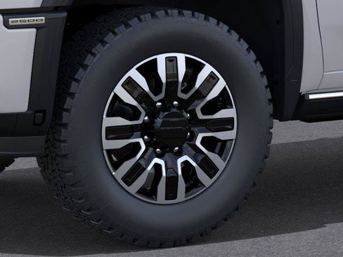 Used 2024 GMC Sierra 2500 Denali Ultimate w/ Max Trailering Package AWD/4WD image 9