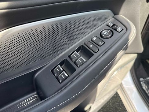 Used 2026 Acura MDX w/ Technology Package FWD image 19