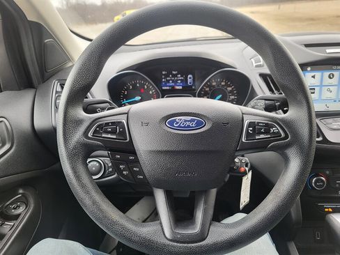 Used 2017 Ford Escape SE w/ Equipment Group 201A image 16