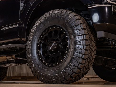 Used 2021 Ford F250 Lariat image 15