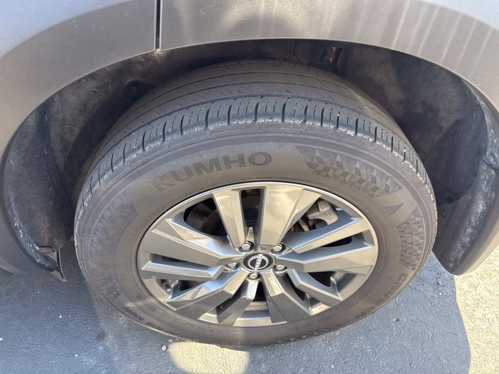 Used 2024 Nissan Pathfinder SV AWD/4WD image 13