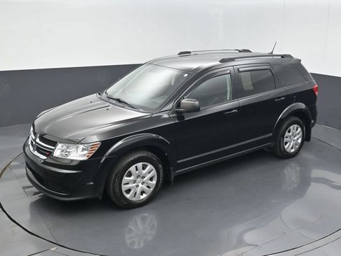 Used 2017 Dodge Journey SE FWD image 9