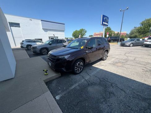 Used 2026 Subaru Forester Touring AWD/4WD image 3