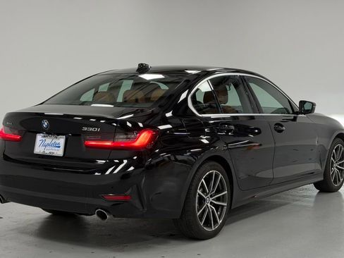 Used 2022 BMW 330i xDrive Sedan w/ Driving Assistance Package image 4