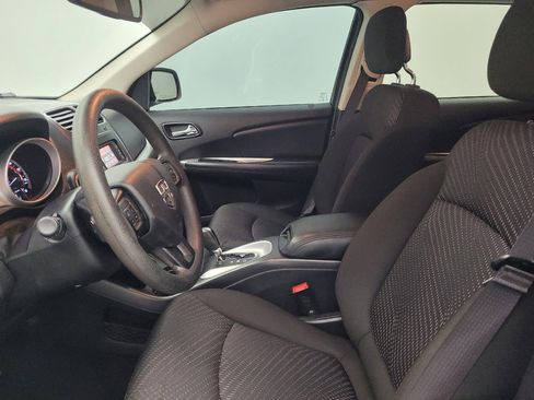 Used 2019 Dodge Journey SE FWD image 17