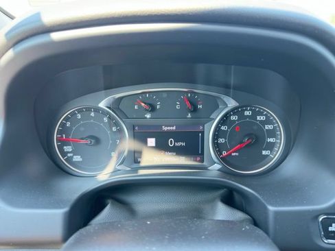 Used 2023 GMC Acadia SLE w/ Driver Convenience Package AWD/4WD image 26