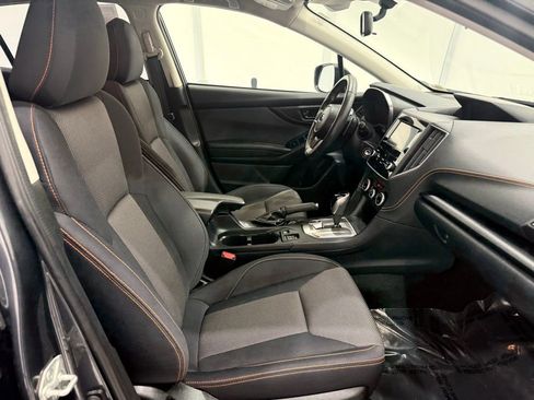 Used 2021 Subaru Crosstrek 2.0i Premium image 19