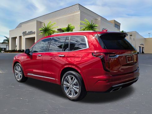 Certified 2023 Cadillac XT6 Premium Luxury image 4