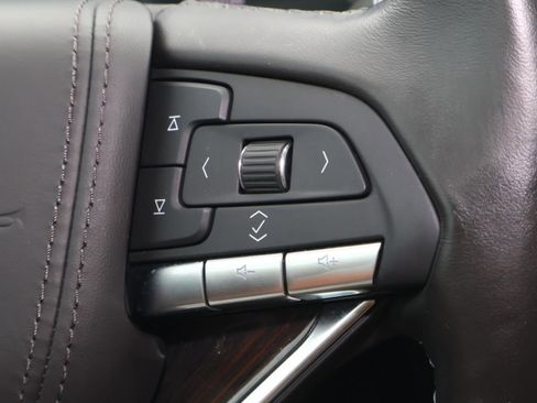 Used 2024 Cadillac XT6 Sport w/ Platinum Package image 33