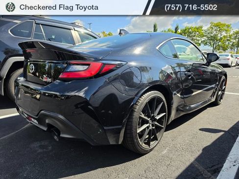 Used 2023 Toyota GR86 Premium w/ ALL Weather Mat Package (TMS) RWD image 6