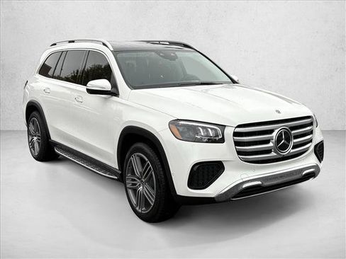 New 2026 Mercedes-Benz GLS 450 4MATIC image 3