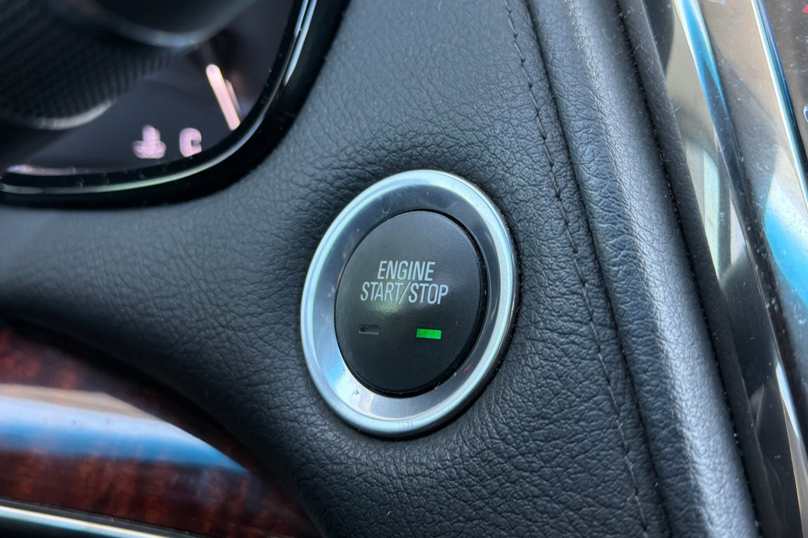 Used 2014 Cadillac CTS Luxury RWD image 27