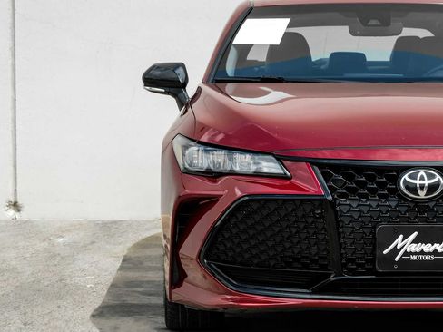 Used 2019 Toyota Avalon XSE FWD image 47