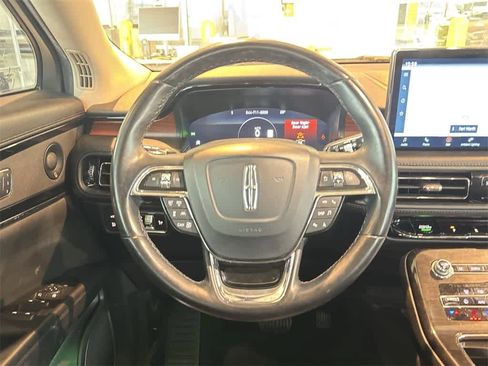 Used 2022 Lincoln Nautilus Reserve w/ Equipment Group 201A image 17