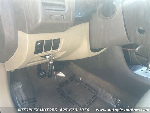 Used 2009 Nissan Altima Hybrid Sedan w/ Connection Pkg image 21