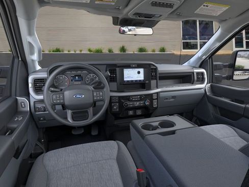 New 2025 Ford F250 XL w/ XL Off-Road Package image 10