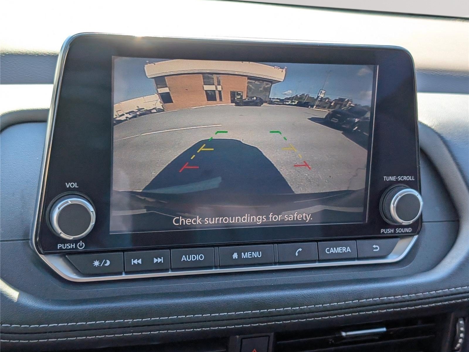 Used 2023 Nissan Rogue S AWD/4WD image 27