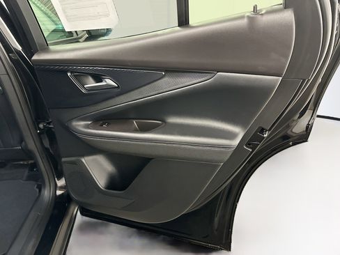 Used 2024 Chevrolet Blazer EV LT image 33