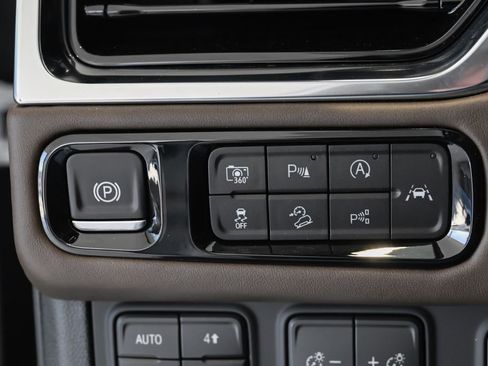 New 2026 GMC Yukon Denali Ultimate w/ LPO, Floor Liner Package image 27