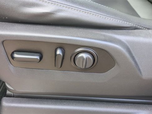 Used 2021 Chevrolet Silverado 2500 LTZ w/ LTZ Plus Package image 12