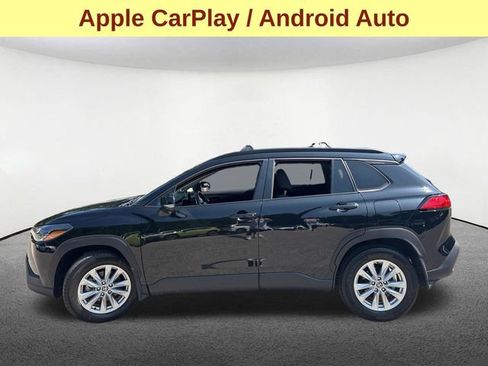 Used 2023 Toyota Corolla Cross LE w/ Moonroof Package AWD/4WD image 6