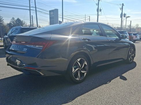 Certified 2023 Hyundai Elantra Limited image 5