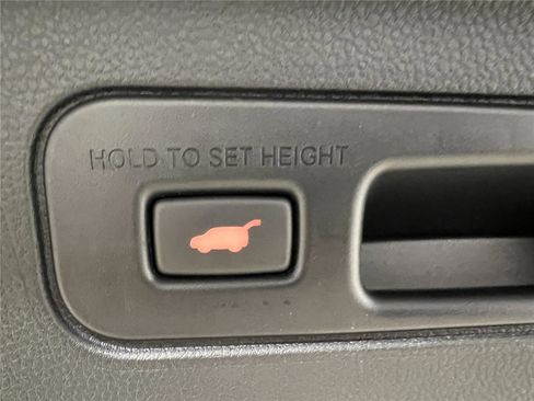 New 2025 Honda Pilot Touring image 32
