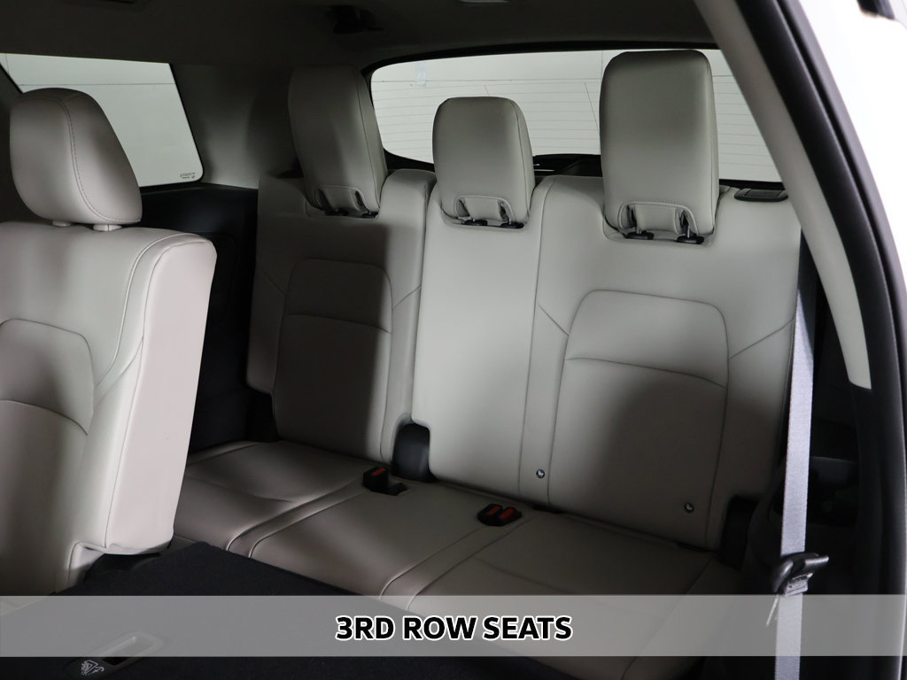 Used 2023 Nissan Pathfinder SL AWD/4WD image 9