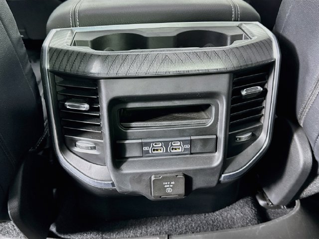 Used 2025 RAM 1500 Big Horn AWD/4WD image 26