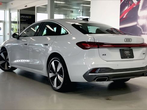 Used 2025 Audi A5 2.0T Premium Plus w/ Premium Plus AWD/4WD image 4